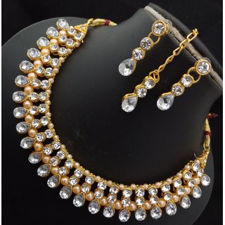 White Kundan Pearl CZ 4pc Full Jewellery Set White Kundan Pearl CZ 4pc Full Jewellery Set