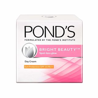 POND'S white Beauty anti Spot-fairness SPF 15 Day Cream - 35g (Pack Of 4) POND'S white Beauty anti Spot-fairness SPF 15 Day Cream - 35g (Pack Of 4)
