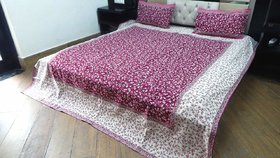 Peponi Jacquard 300 TC Chenille Velvet Touch DGN02 100 Chenile Double Bedsheet with 2 Pillow Covers - Maroon  White