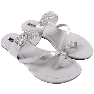Flats Sandals