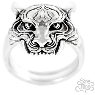                       Ceylonmine-Silver Stainless Steel Tiger Ring for unisex                                              