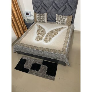                       Style Maniac High Quality 100 soft pure cotton Reversible double bedsheet with two pillow covers.                                              