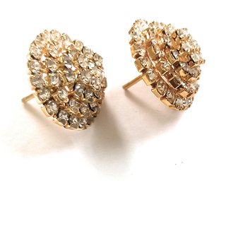 Beautiful Earing Gold Plated Stug With American Diamond Beautiful Earing Gold Plated Stug With American Diamond