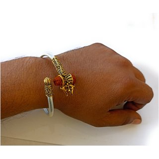                       Metal Silver Om Kada                                              