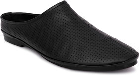 ESCAPER Men's Black Slip On Synthetic Clog Loafers