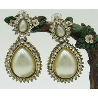                       Pearl Drop Fancy Earring                                              