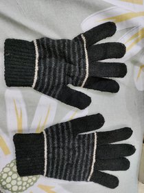 Woollen gloves