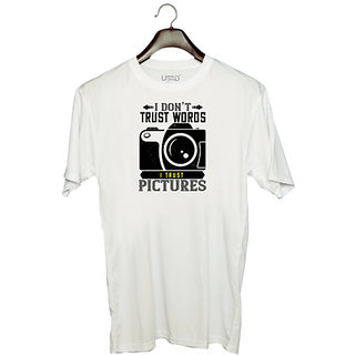                       UDNAG Unisex Round Neck Graphic 'Cameraman | I DON'T TRUSTS WORD' Polyester T-Shirt White                                              
