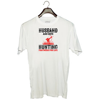                       UDNAG Unisex Round Neck Graphic 'Hunting | Husband and wife hunting partner' Polyester T-Shirt White                                              