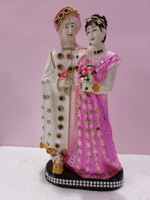 Handcrafted Romantic Couple Decorative Showpiece for Gifting Someone Special Decorative Showpiece - 25 cm