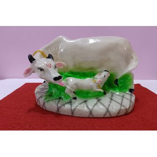                       Statue of Marble dust/Polyresin Cow and Calf Showpiece Decorative Showpiece - 17 cm                                              