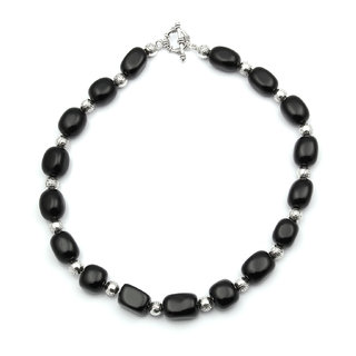                       Voguish 18 Black Agate Gemstone Beads Necklace                                              