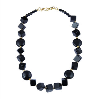                       Pearlz Gallery Fascinate Coin, Cube, Faceted Round Shaped Black Agate Gem Stone Beads Necklace For Women                                              