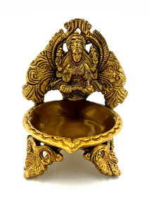 Arihant Craft Hindu Goddess Lakshmi Oil Lamp Laxmi Statue Maa Lakshmi Sculpture Hand Work Showpiece  12.5 cm (Brass,