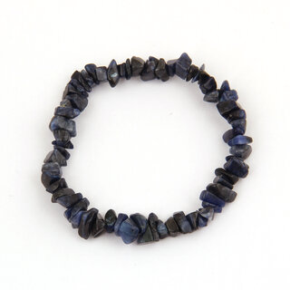                       Pearlz Ocean Blue Coloured Lapis Chips Beads Bracelet for Men and Women                                              