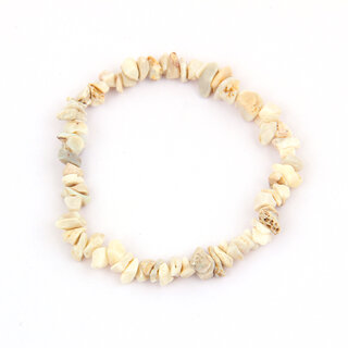                       Pearlz Ocean White Coloured Opal Chips Beads Bracelet for Girls and Women                                              