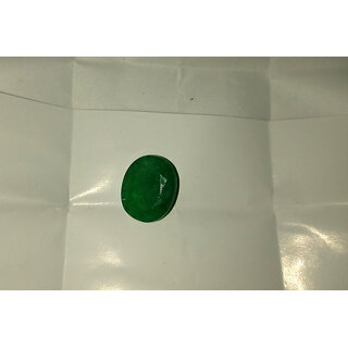                       emerald stone 8.5 cts / 9.3 ratti                                              