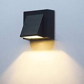 6-Watts Outdoor LED Bulkhead Waterproof Wall Lamp, Black Body, Square P-1 WARM LIGHT