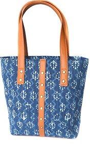 TAVAN Women Blue Handbag