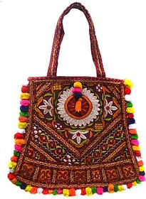 TAVAN Women Multicolor Handbag