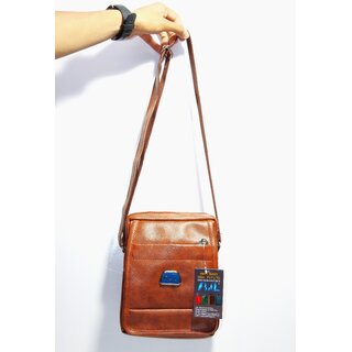                       Brown Shoulder Bag                                              