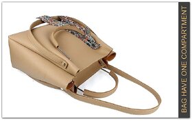 29k Cream Handbag with ribbon for Women