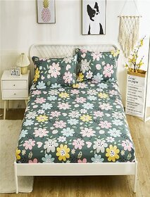 UnV Green flower print King size double bedsheet with pillow covers