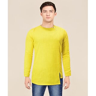                       Preen Men Solid Round Neck Yellow T-Shirt                                              