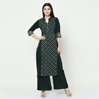                       SVB Green Colour Party Wear Foil Print Kurtis With Plazzo                                              