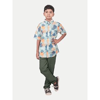                       Radprix Regular Fit Boys Green Trousers                                              