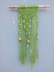 Onlinecraft Gorgeous And Unique Design Macrame Wall Hanging Item (Green)