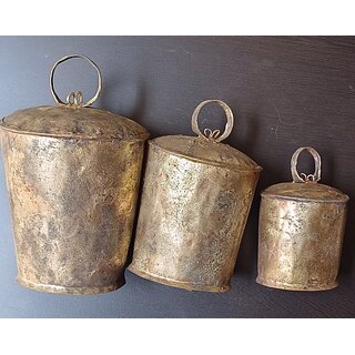                       Onlinecraft Gold Cow Bell 3 Piece Pack Of 3 Iron Cow Bell (Gold, Pack Of 1)                                              