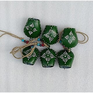                       Onlinecraft Iron Cow Bell (Green)                                              