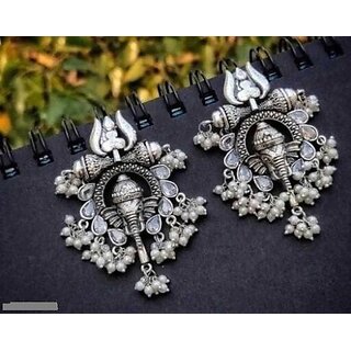                       Canna India Silver Alloy Drops And Danglers                                              