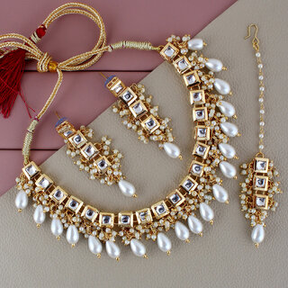 LUCKY JEWELLERY Back Meenakari Gold Plated White Color Tika, Earring Kundan Choker Necklace Set (660-J5SK-1664-W) LUCKY JEWELLERY Back Meenakari Gold Plated White Color Tika, Earring Kundan Choker Necklace Set (660-J5SK-1664-W)