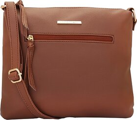 Lapis O Lupo Windsor Tan Sling Bag(Tan, 9 L)