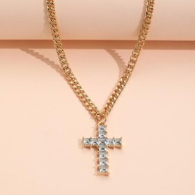 QUECY Single Layer Necklace with Rhinestone Cross Pendant for Women - Perfect for every occasion