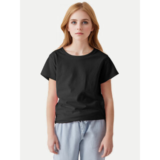                       Girls Black Crew neck T-shirt                                              