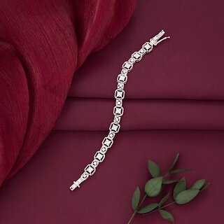 Alternate Cushion and Square Shaped Diamond Bracelet