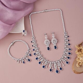                       Luxury Multi Shaped Heavy Diamond Jewellery Set                                              