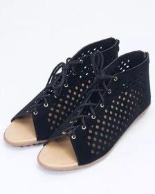 RAHEGAS FEEL LIKE STUNNING New Black Gladiator Sandal For Women (BETA)
