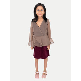                       Girls Brown Ruffled Top                                              