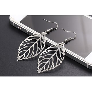                       Leaf Shaped Silver Plated Earring                                              