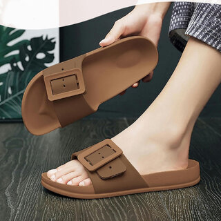 Girls trendy slippers store