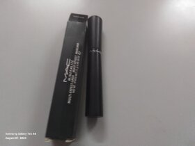 Mascara