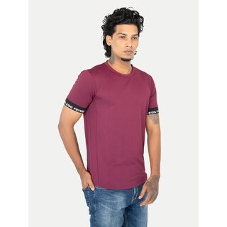                       Men Contrast SleeveBand Wine T-shirts                                              