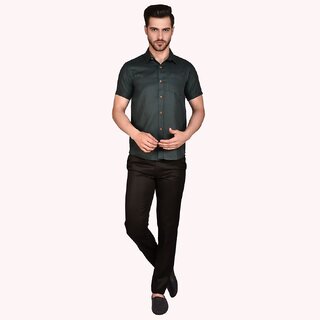                       Roundfeet Men Regular Fit Solid Casual Shirt (Dark Green)                                              