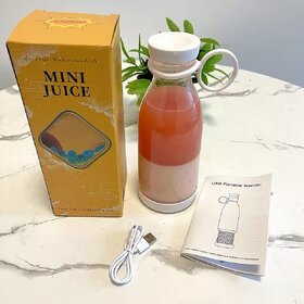 Mannat Mini Portable And Rechargeable Juice Maker, Blender Mixer Usb Rechargeable Mini Fruit Juicer Blender For Home