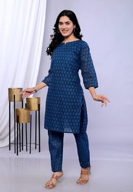 KurtaKraze Kurti With Pent Set