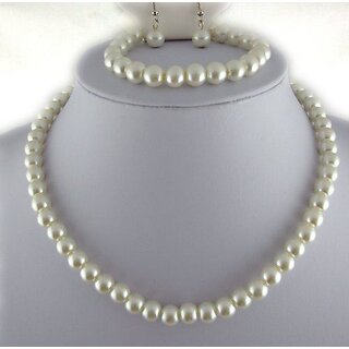 Classic Pearl Necklace Set with Bracelet and Earrings for Every Occasion Pearl Stone Necklace Set Classic Pearl Necklace Set with Bracelet and Earrings for Every Occasion Pearl Stone Necklace Set